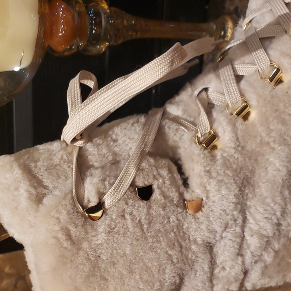 NWT 9.5 STUART WEITZMAN McKenzee BEIGE BOOTS - Picture 6 of 12